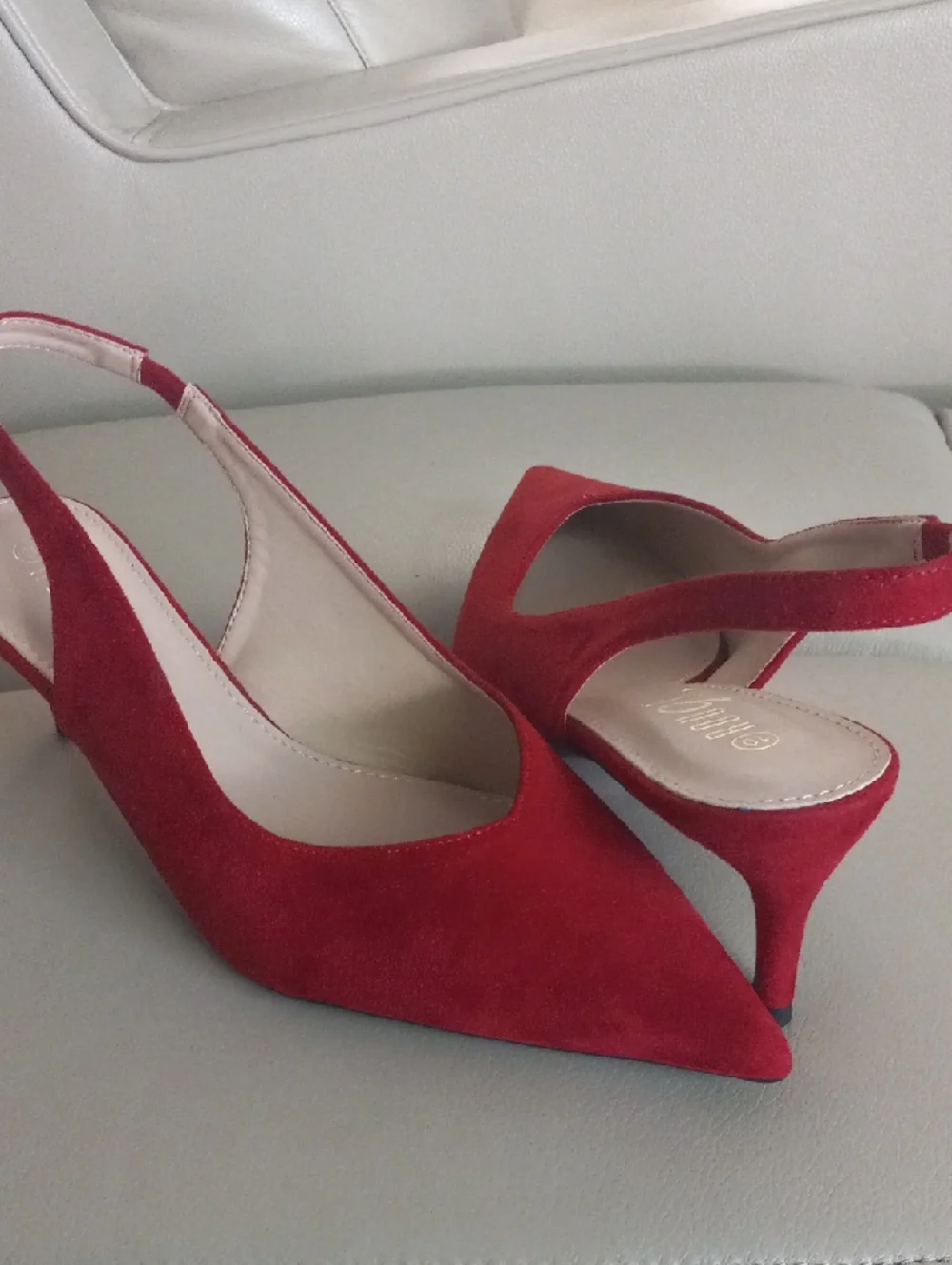 Rouge Helium Red Suede Pointed Slingback Pumps Size 10